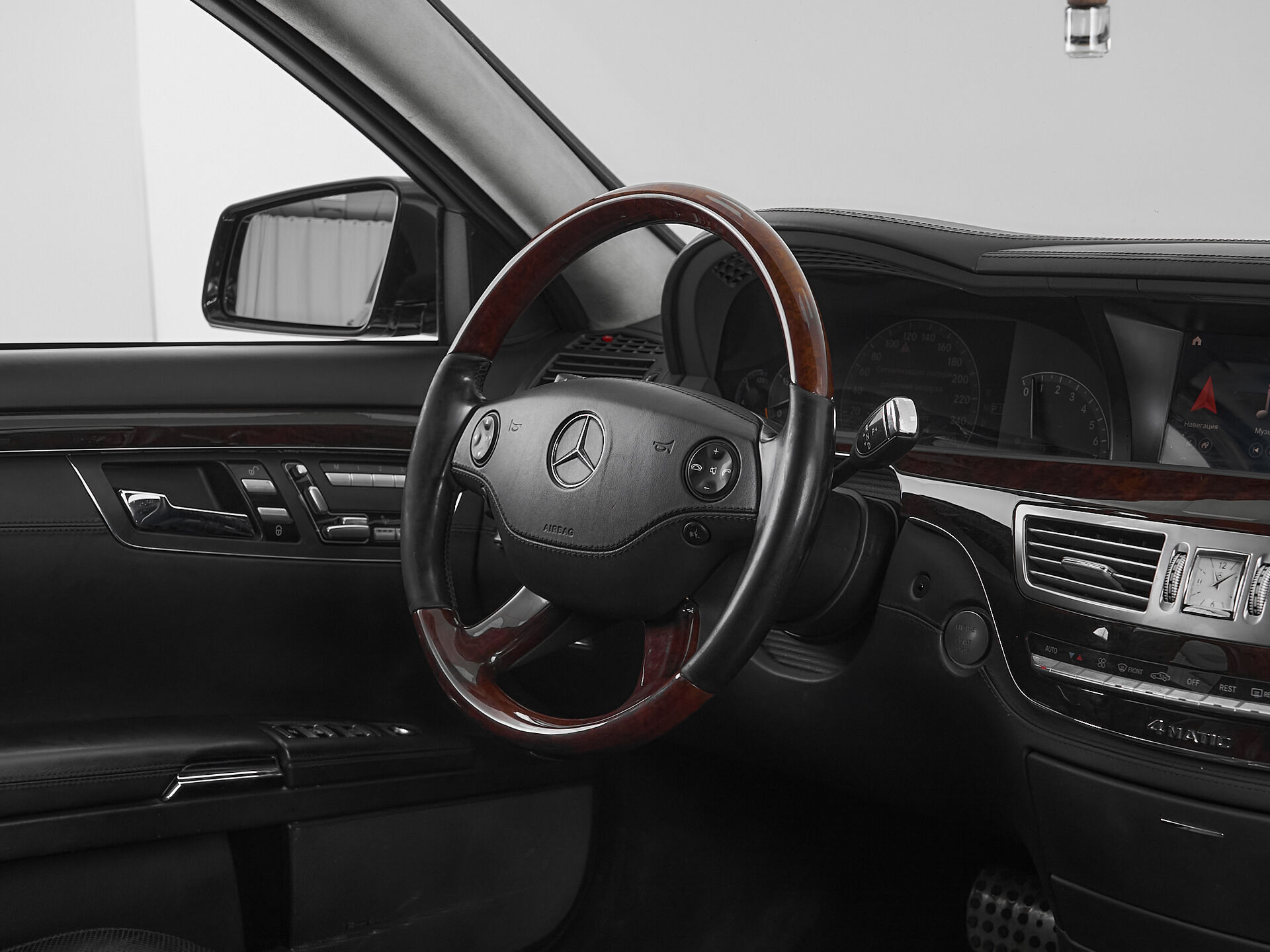 Mercedes benz S-Класс