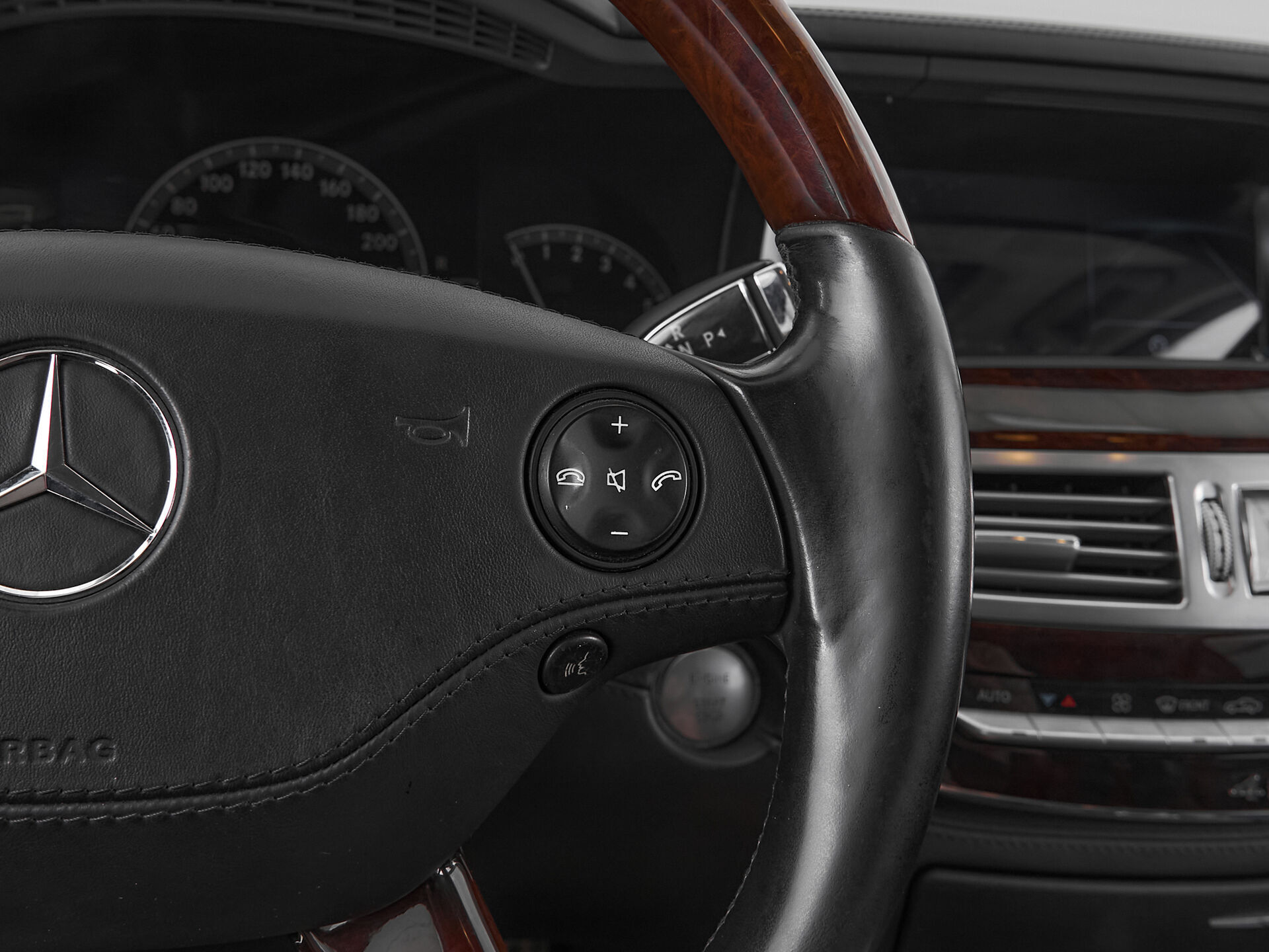 Mercedes benz S-Класс