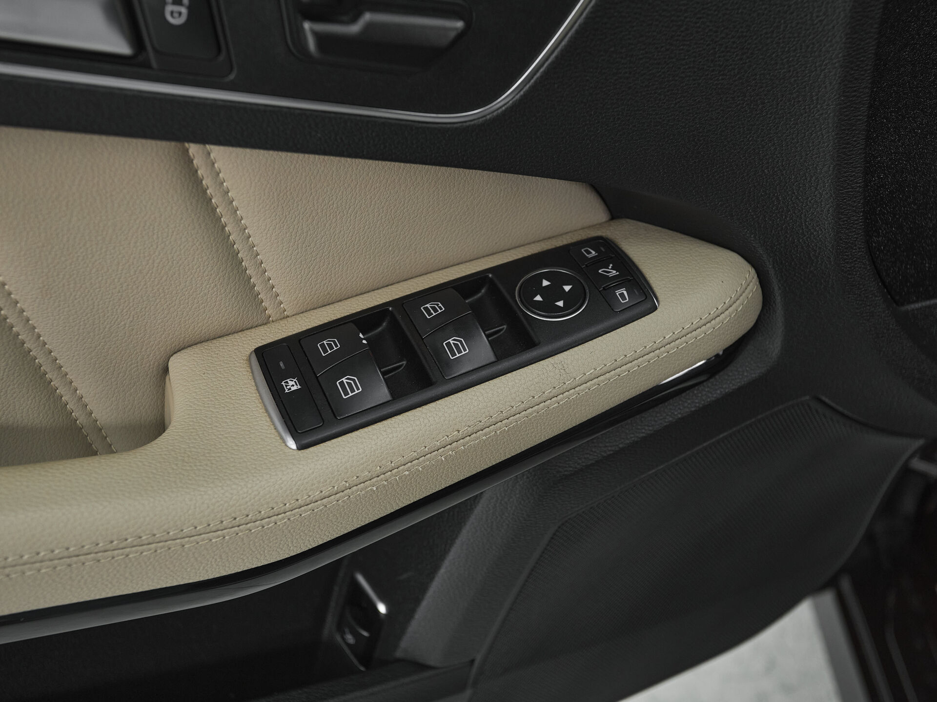 Mercedes benz E-Класс