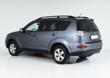 Mitsubishi Outlander Вид 4