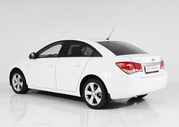 Chevrolet Cruze Вид 4