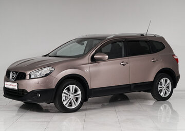 Nissan Qashqai+2 Вид 1