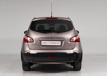 Nissan Qashqai+2 Вид 5