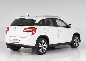 Citroen C4 Aircross Вид 4