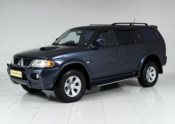 Mitsubishi Pajero Вид 1