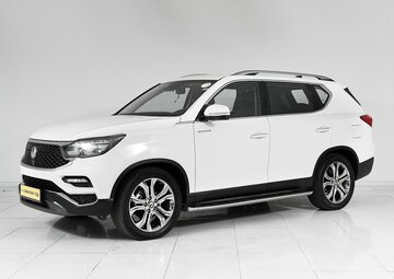 Ssangyong Rexton Вид 1