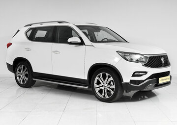 Ssangyong Rexton Вид 3