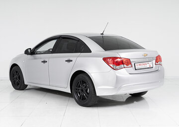 Chevrolet Cruze Вид 4
