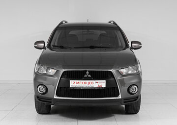 Mitsubishi Outlander Вид 2