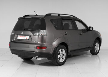 Mitsubishi Outlander Вид 5