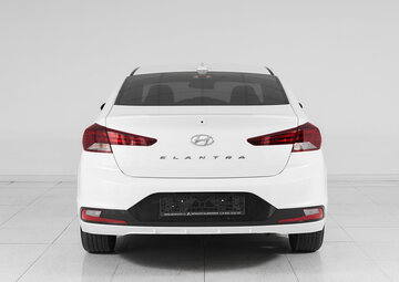 Hyundai Elantra Вид 5