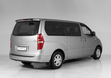 Hyundai Grand Starex Вид 4