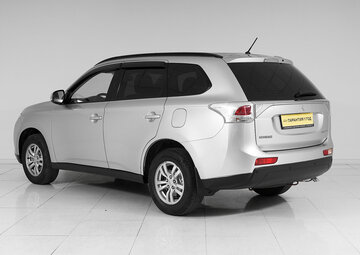 Mitsubishi Outlander Вид 4