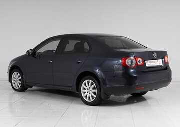 Volkswagen Jetta Вид 4