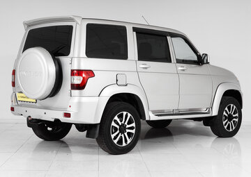 UAZ Patriot Вид 4