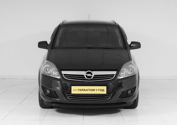 Opel Zafira Вид 2