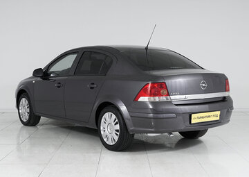 Opel Astra Вид 4