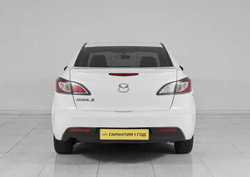 Mazda 3 Вид 5