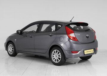 Hyundai Solaris Вид 4