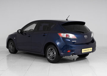 Mazda 3 Вид 4