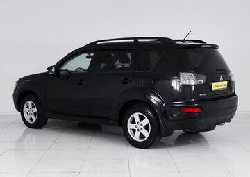 Mitsubishi Outlander Вид 4