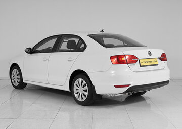 Volkswagen Jetta Вид 4