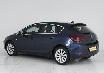Opel Astra Вид 4