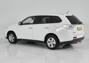 Mitsubishi Outlander Вид 4