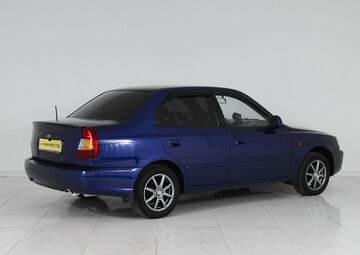 Hyundai Accent Вид 4