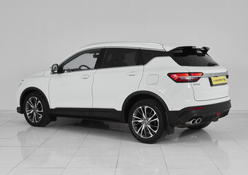 Geely Coolray Вид 4