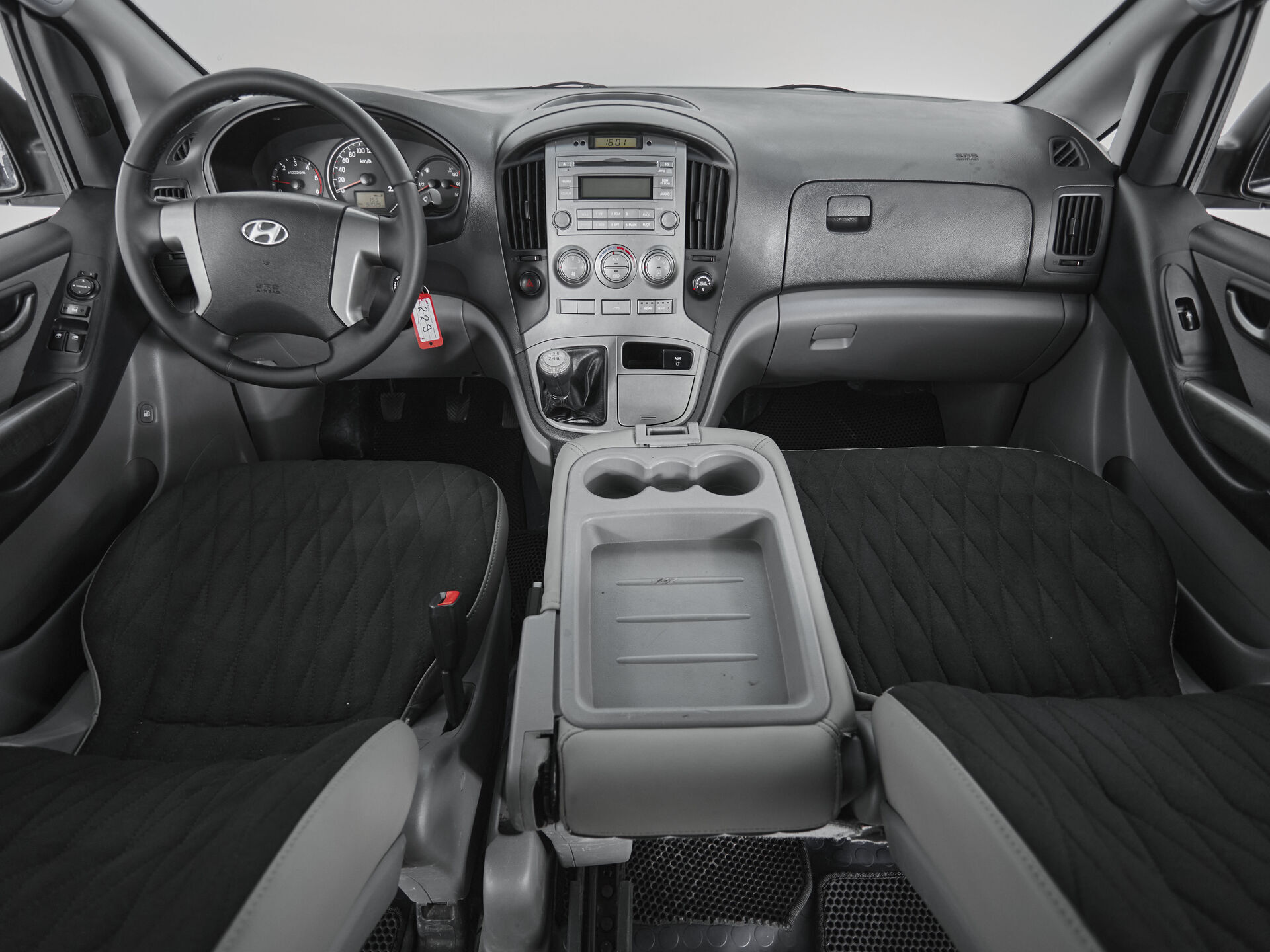 Hyundai H-1