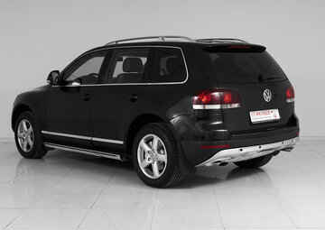 Volkswagen Touareg Вид 4