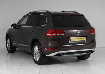 Volkswagen Touareg Вид 4