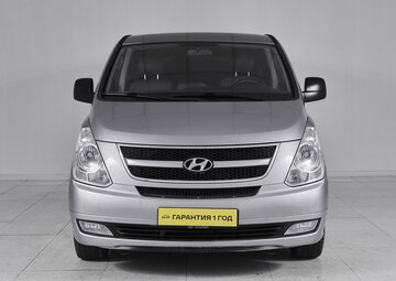 Hyundai Grand Starex Вид 2
