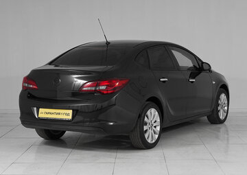 Opel Astra Вид 4