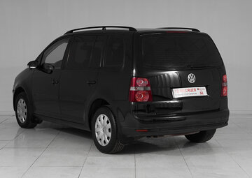 Volkswagen Touran Вид 4