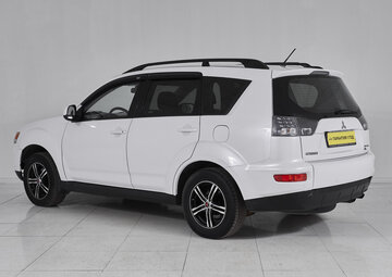 Mitsubishi Outlander Вид 4