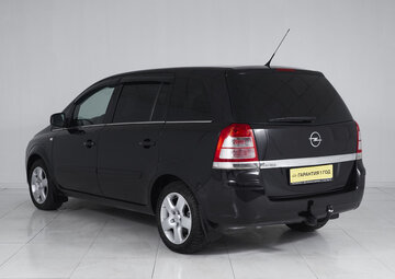 Opel Zafira Вид 4