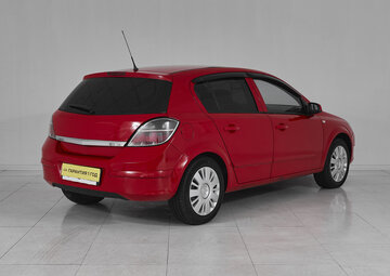 Opel Astra Вид 4