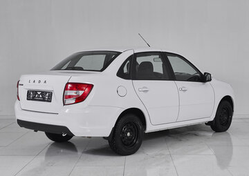 Lada Granta Вид 4