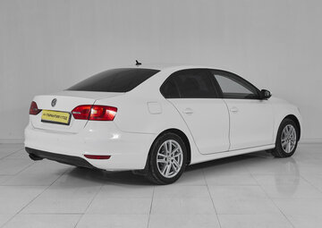 Volkswagen Jetta Вид 4