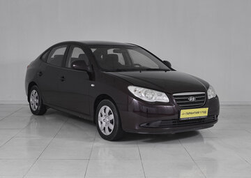 Hyundai Elantra Вид 3