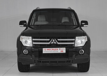 Mitsubishi Pajero Вид 2