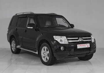 Mitsubishi Pajero Вид 3