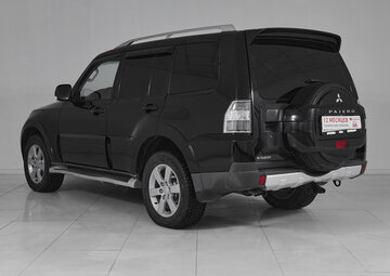 Mitsubishi Pajero Вид 4