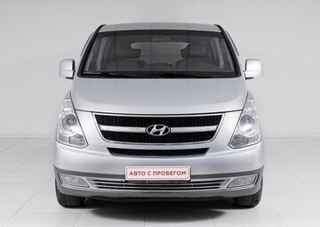 Hyundai Grand Starex Вид 2