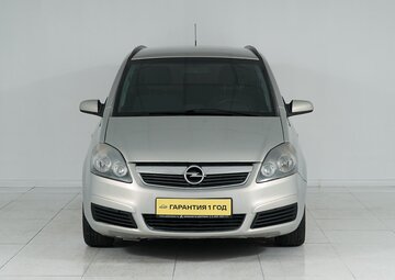 Opel Zafira Вид 2