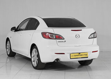Mazda 3 Вид 4