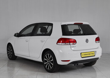 Volkswagen Golf Вид 4