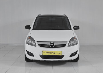 Opel Zafira Вид 2